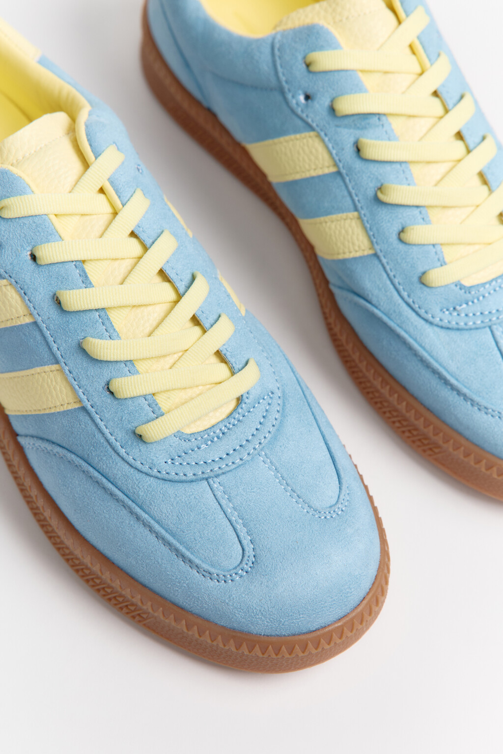 Кеды низкие с контрастными вставками - цвет голубой - 8