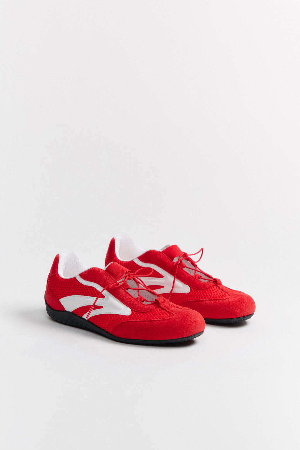 Кроссовки низкие с контрастными вставками - цвет красный - 5