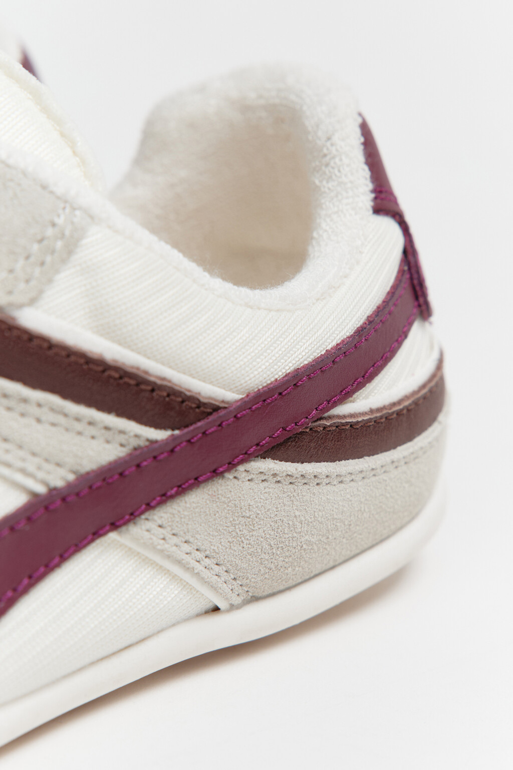 Кроссовки низкие с замшей и контрастными вставками - цвет бежевый - 6
