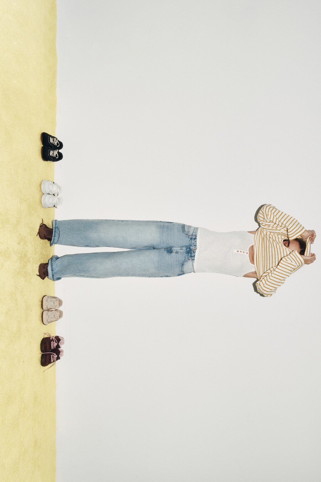 Кроссовки низкие замшевые - цвет коричневый - 9