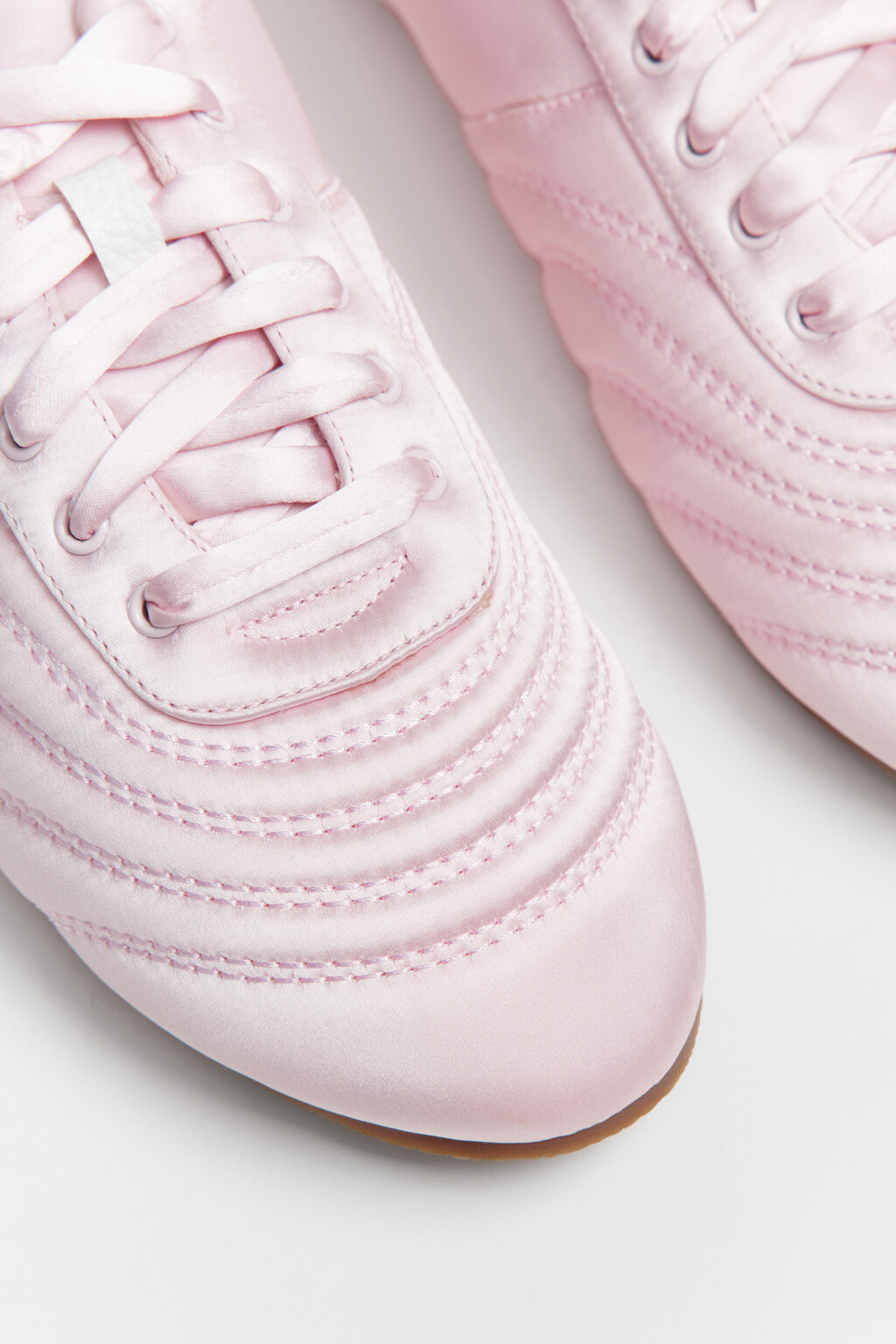 Кроссовки атласные с декоративной строчкой - цвет розовый - 9