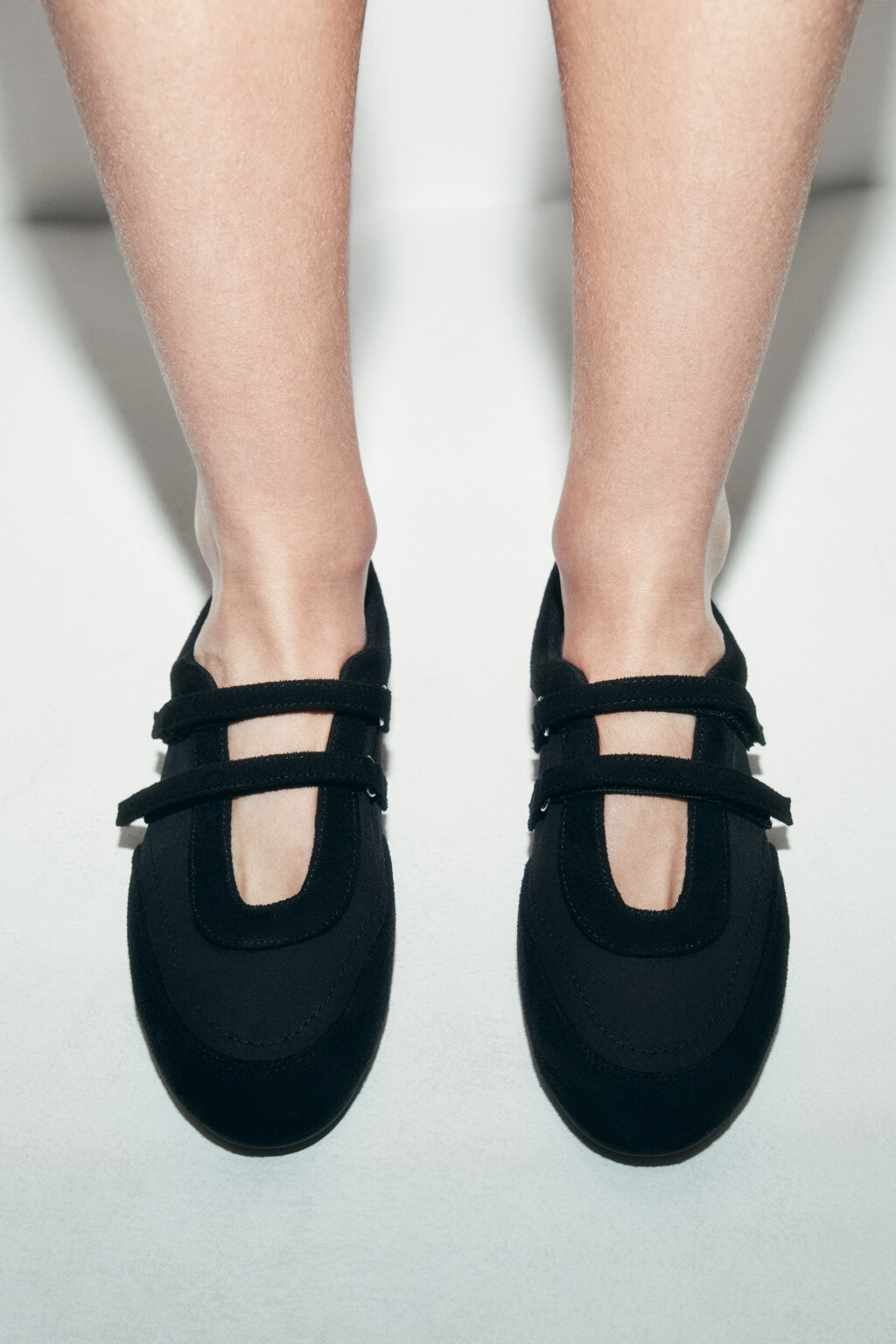 Туфли-балетки спортивные на липучках - цвет черный - 2