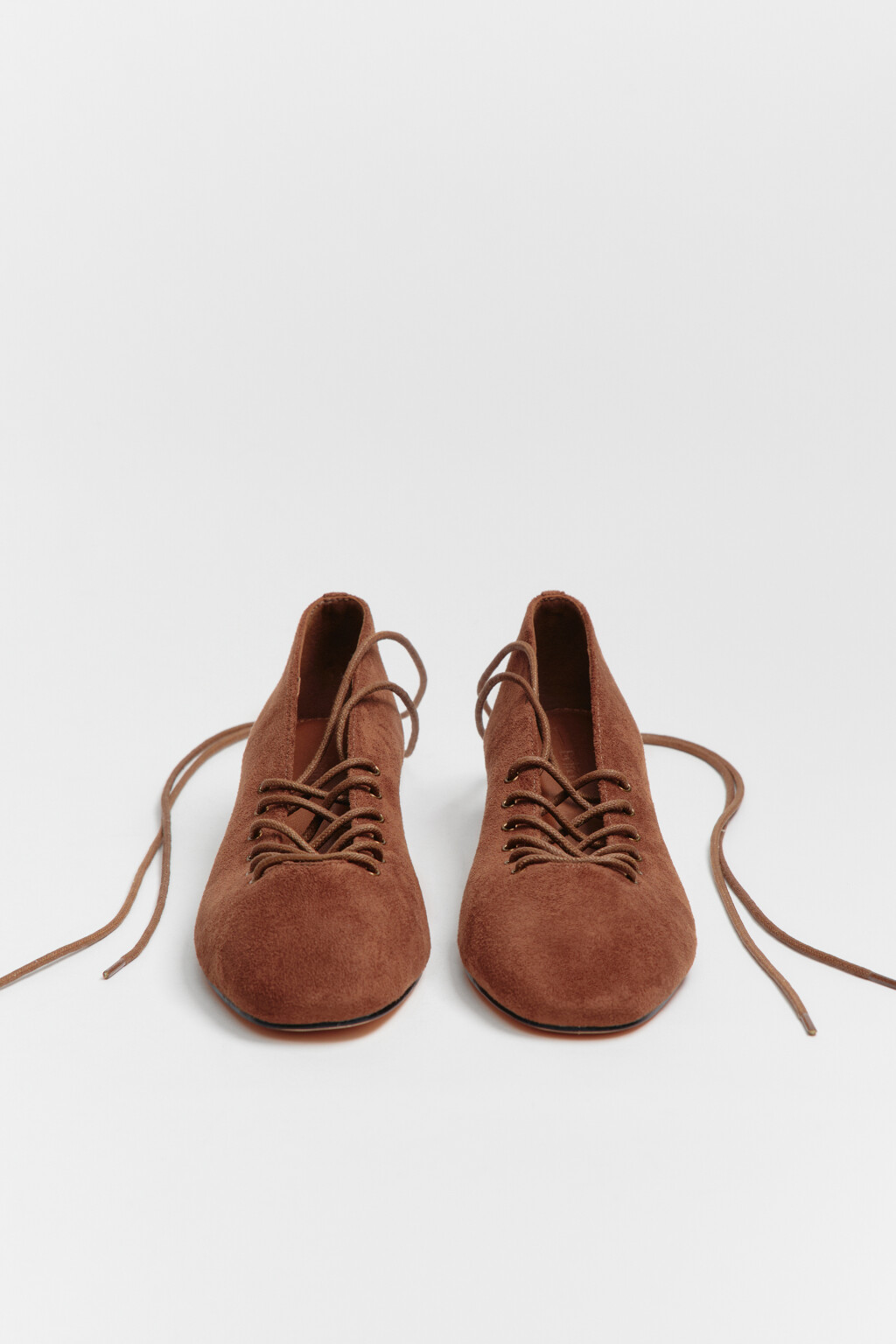 Туфли-лодочки со шнуровкой - цвет коричневый - 4