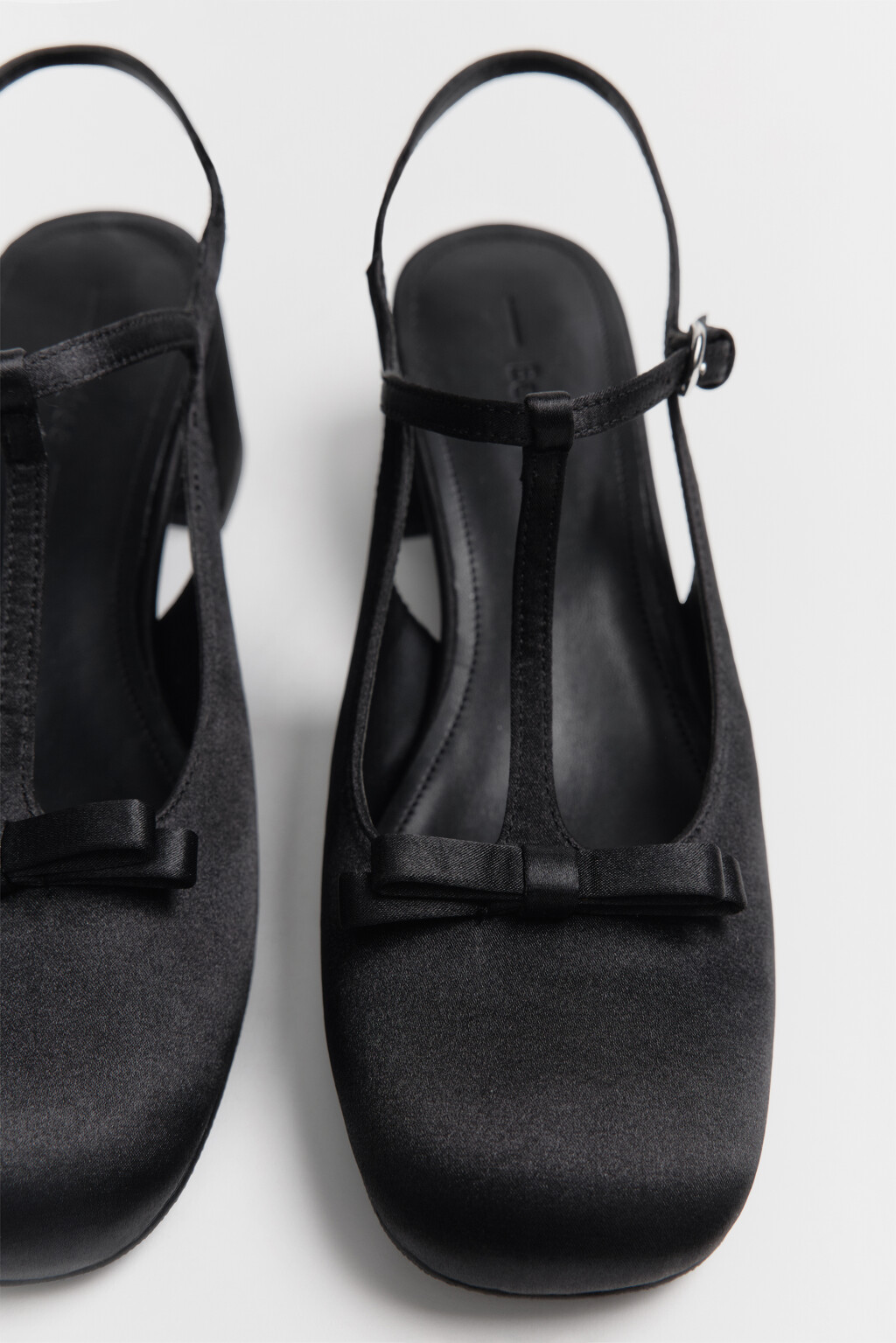 Туфли атласные с бантиком на квадратном каблуке - цвет черный - 3