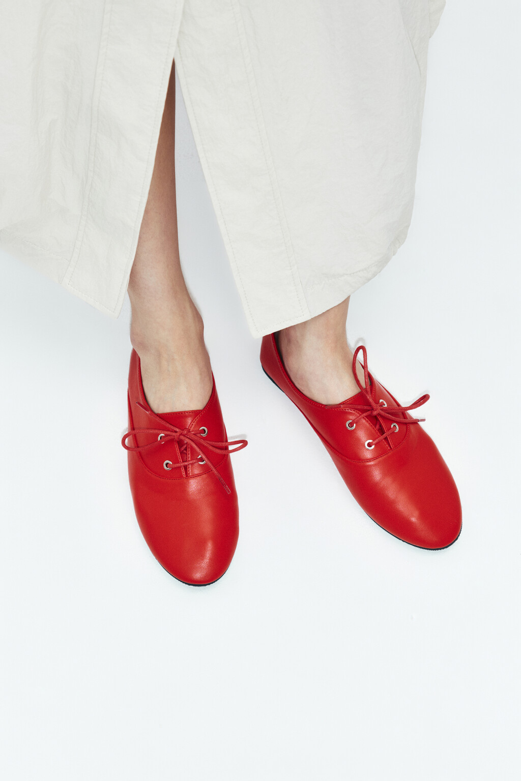 Туфли из искусственной на шнуровке - цвет красный - 3