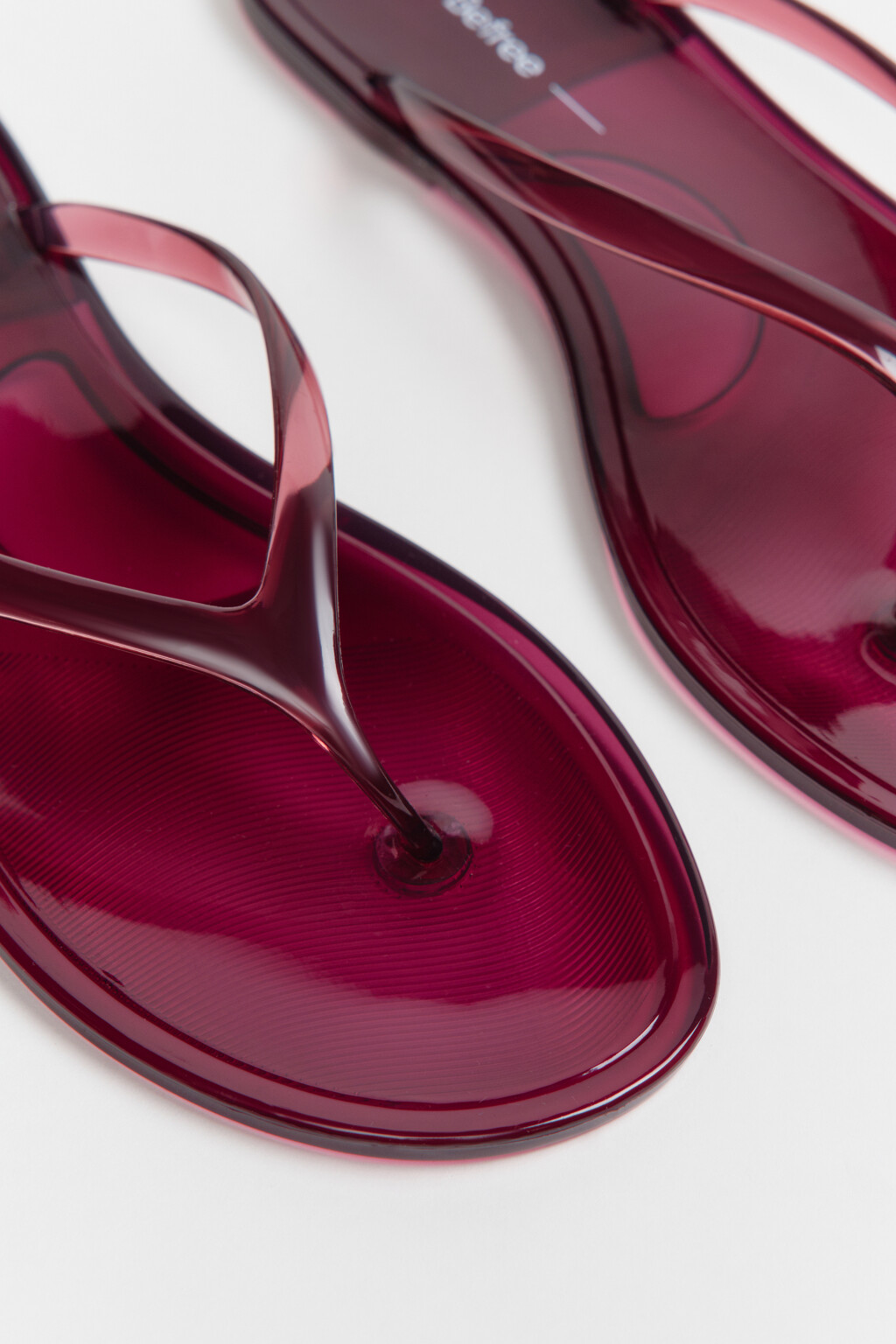 Сабо-вьетнамки глянцевые на плоской подошве - цвет красный - 5