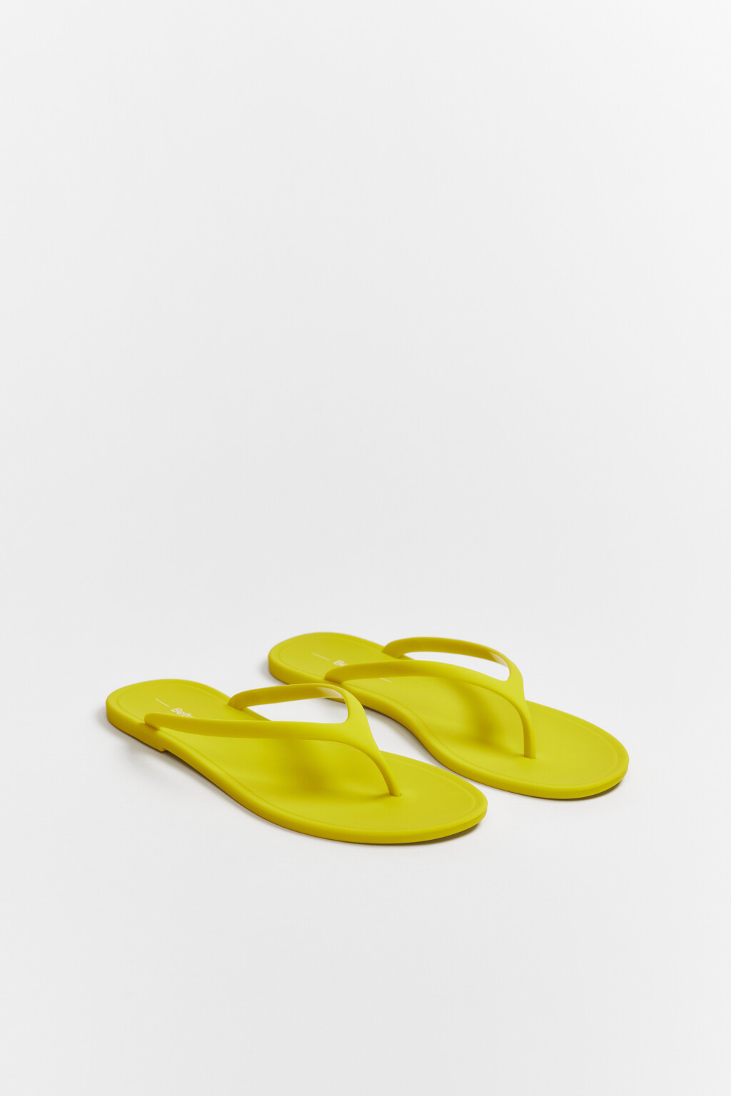 Сабо-вьетнамки матовые на плоской подошве - цвет желтый - 4