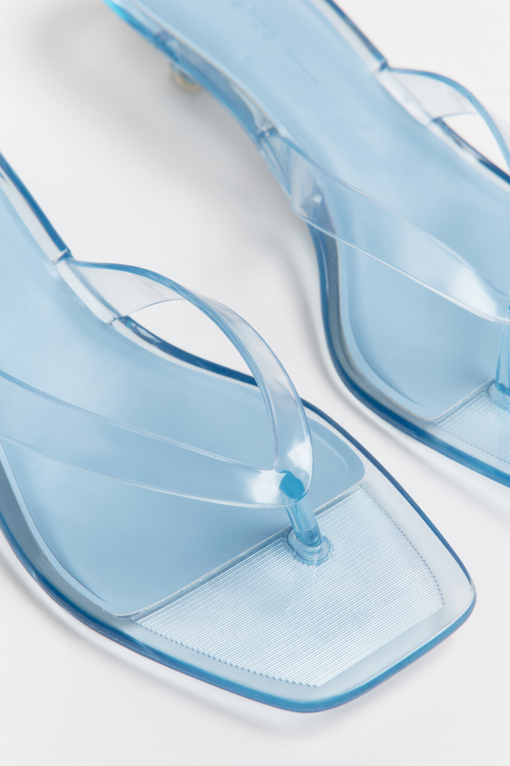 Сабо-вьетнамки прозрачные с квадратным носом на каблуке - цвет голубой - 11