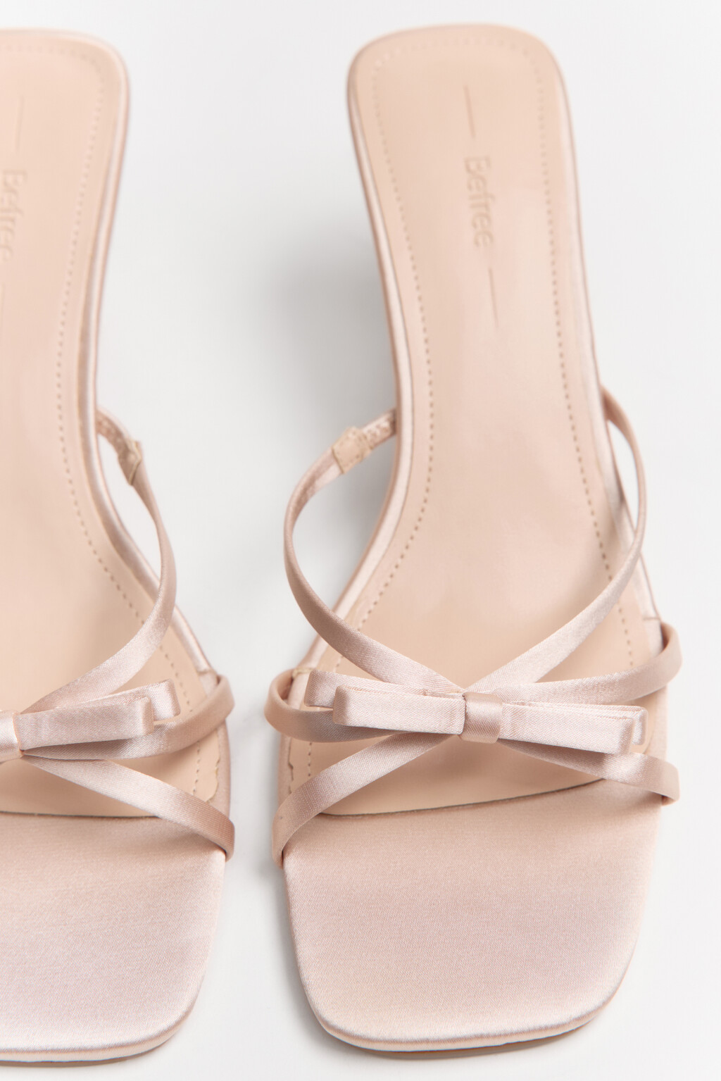 Босоножки с квадратным мысом и бантиком - цвет розовый - 4