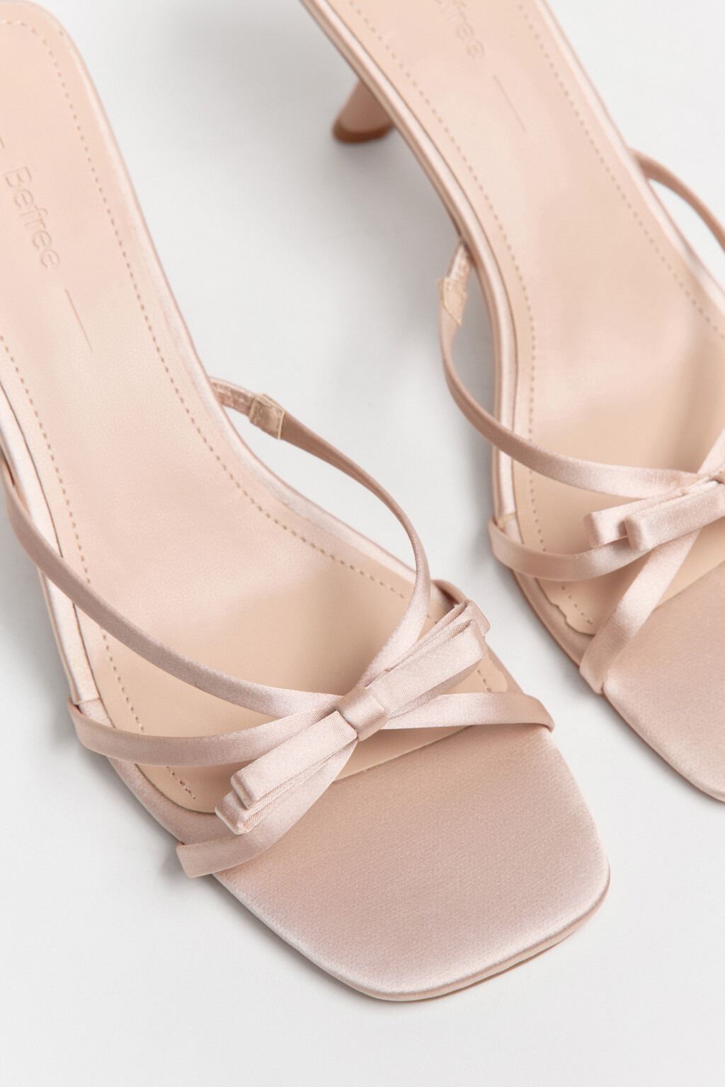 Босоножки с квадратным мысом и бантиком - цвет розовый - 1