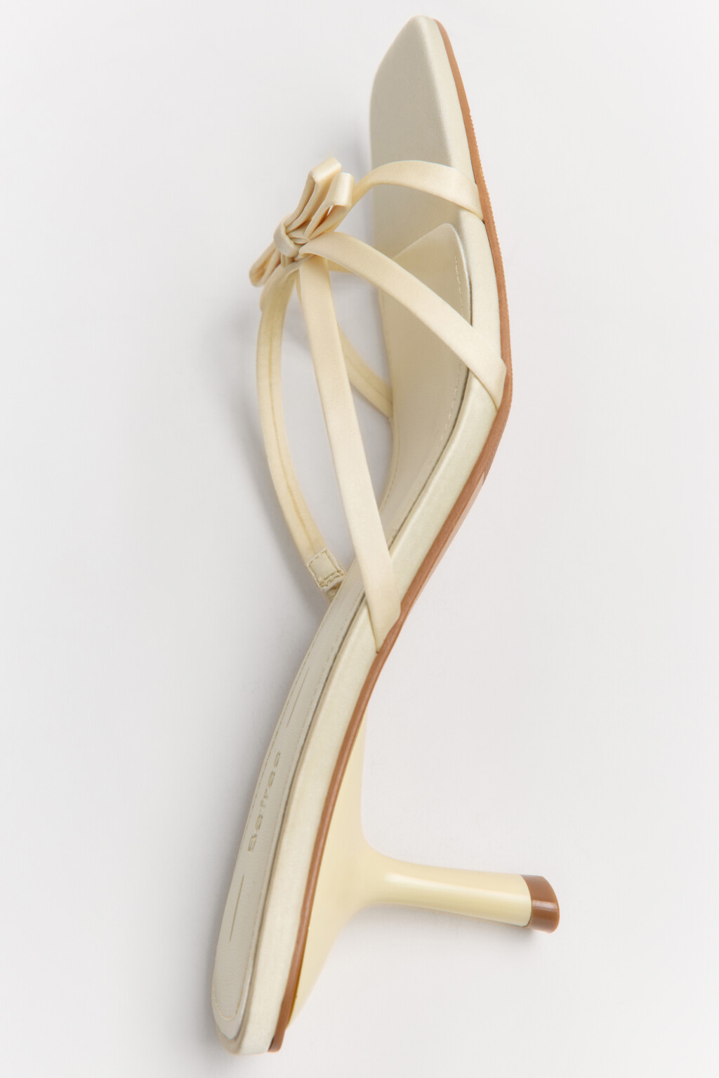 Босоножки с квадратным мысом и бантиком - цвет желтый - 3