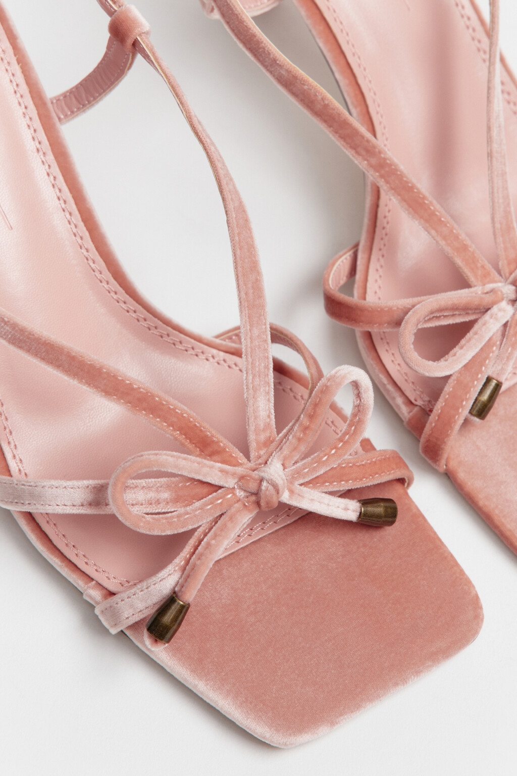 Босоножки с квадратным мысом и бантиком - цвет розовый - 7