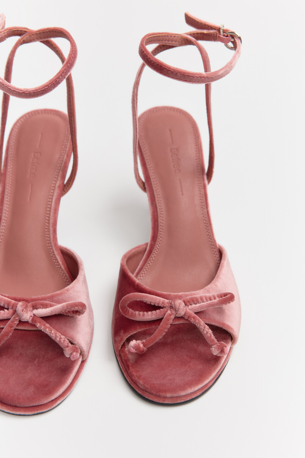 Босоножки бархатные с ремешком на щиколотке и бантиком - цвет розовый - 2