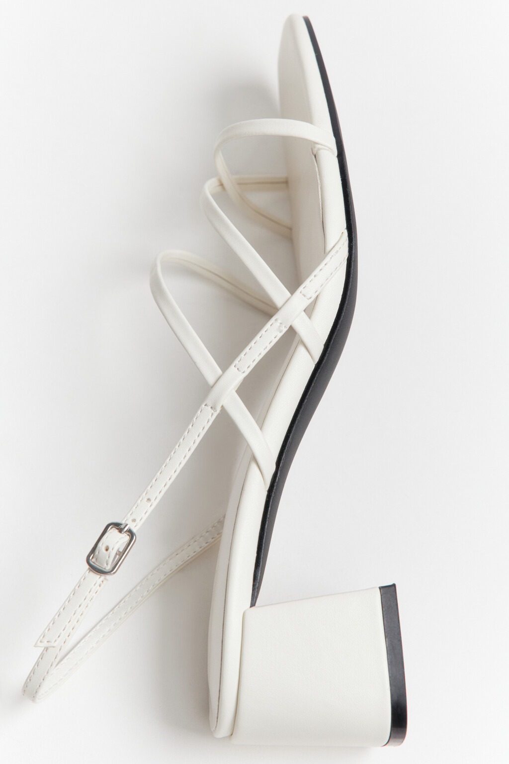 Босоножки с ремешками на квадратном каблуке - цвет белый - 2