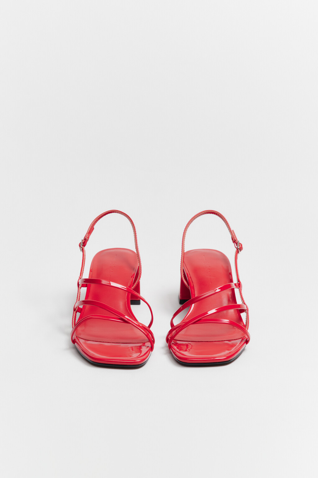 Босоножки с ремешками на квадратном каблуке - цвет красный - 4