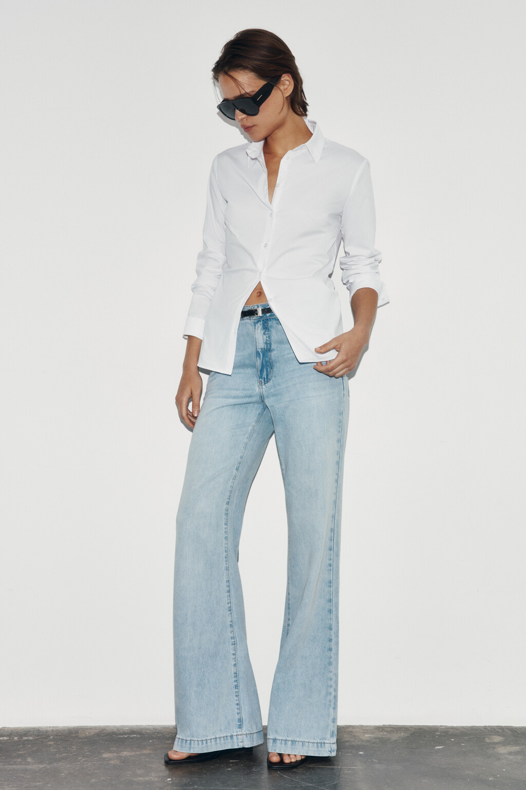 Джинсы клеш из лиоцелла и хлопка со средней посадкой - цвет голубой - 4