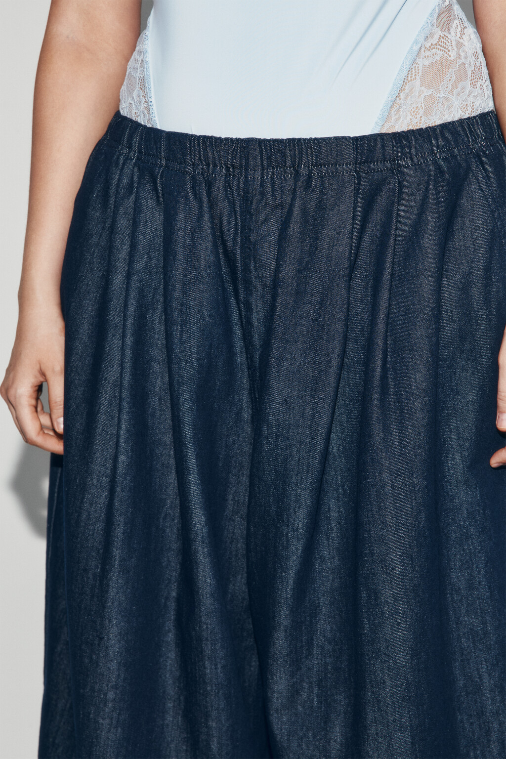 Джинсы багги со средней посадкой на резинке - цвет синий - 6