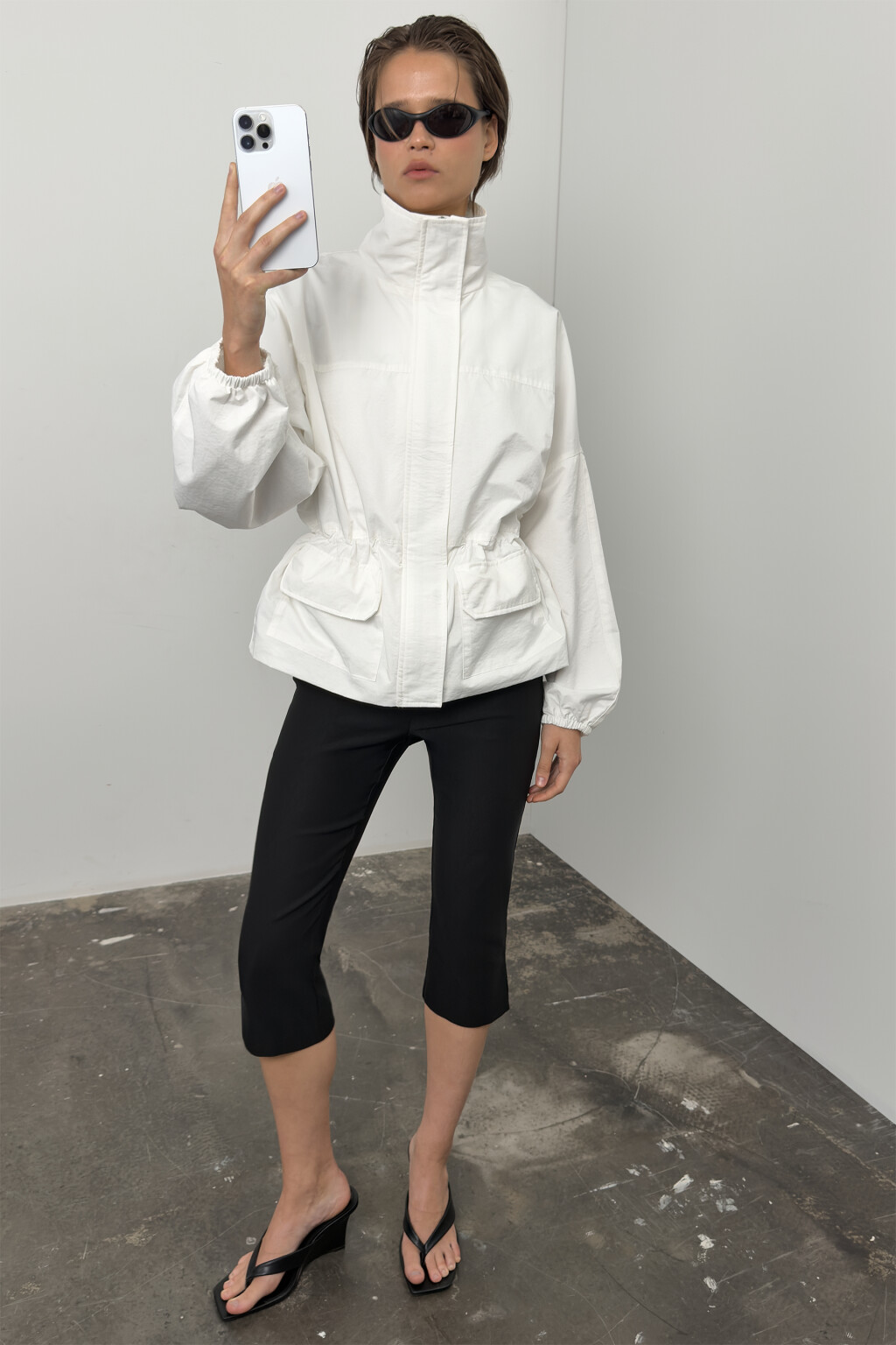 今期定価31,000円Women'sTeam Flow Jacket M Куртка с воротником-стойкой bf2631601048, цвет: молочный (60) по
