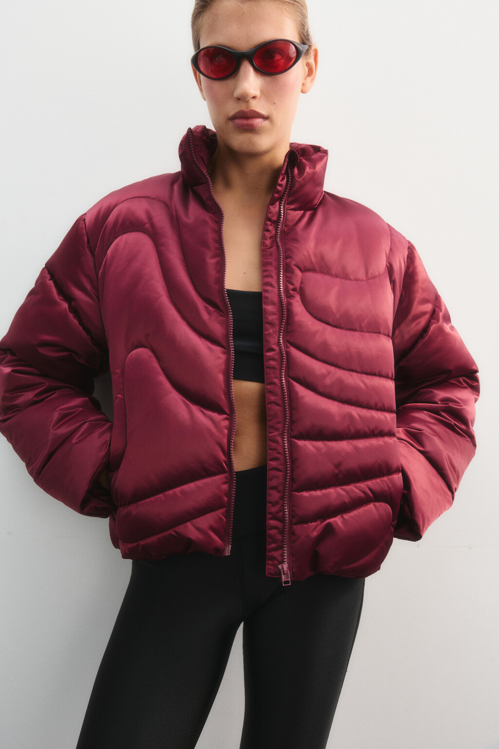 Куртка спортивная с воротником-стойкой утепленная - цвет бордовый - 2