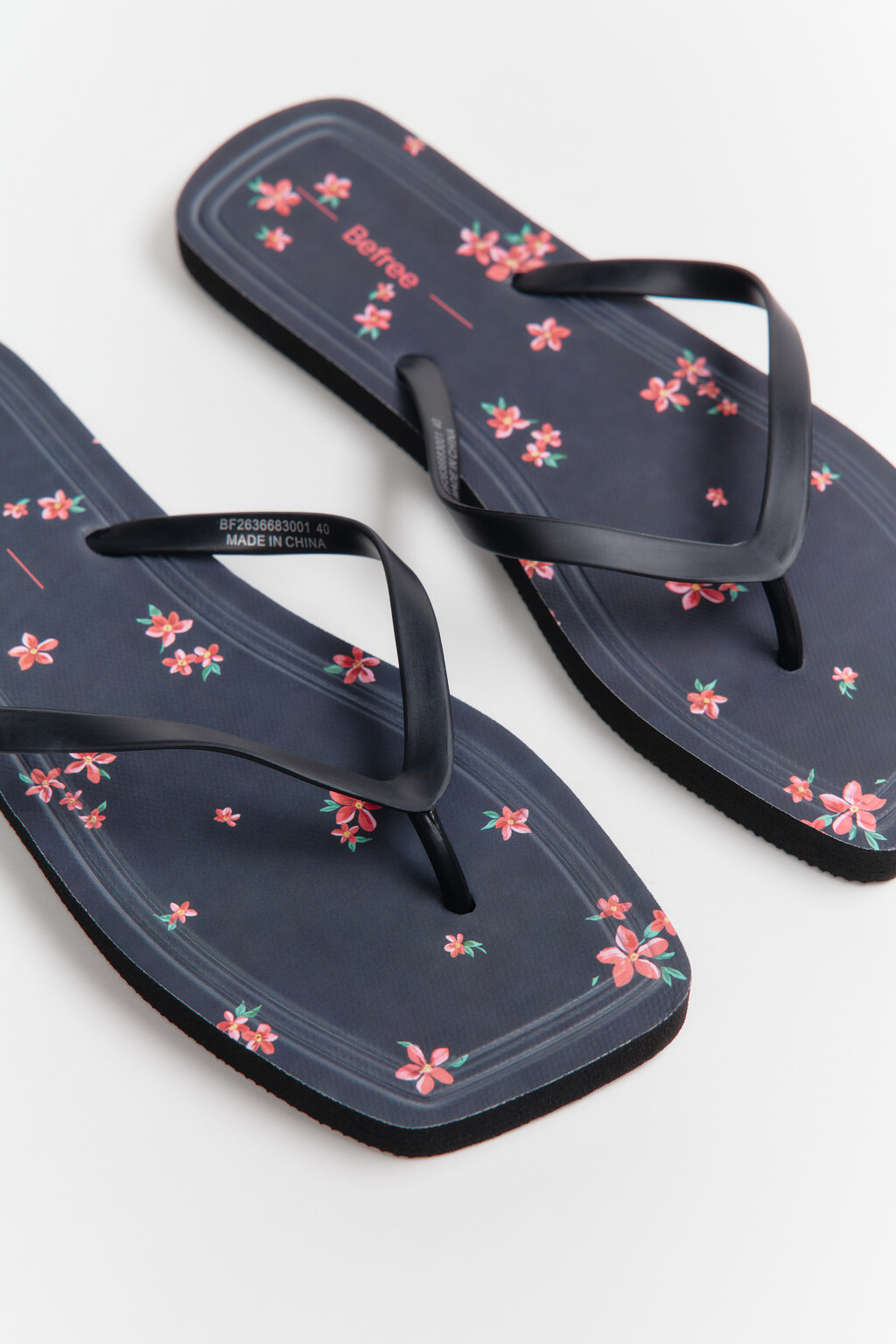 пантолеты женские - цвет черный - 5