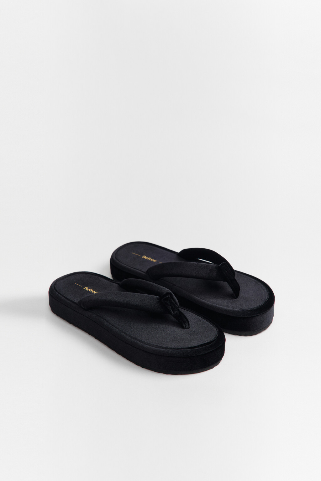 Вьетнамки бархатные на высокой подошве - цвет черный - 4