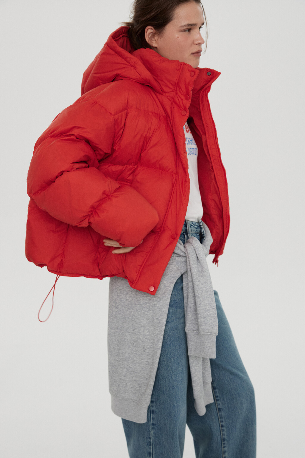 Пуховик стеганый утепленный с капюшоном - цвет красный - 2