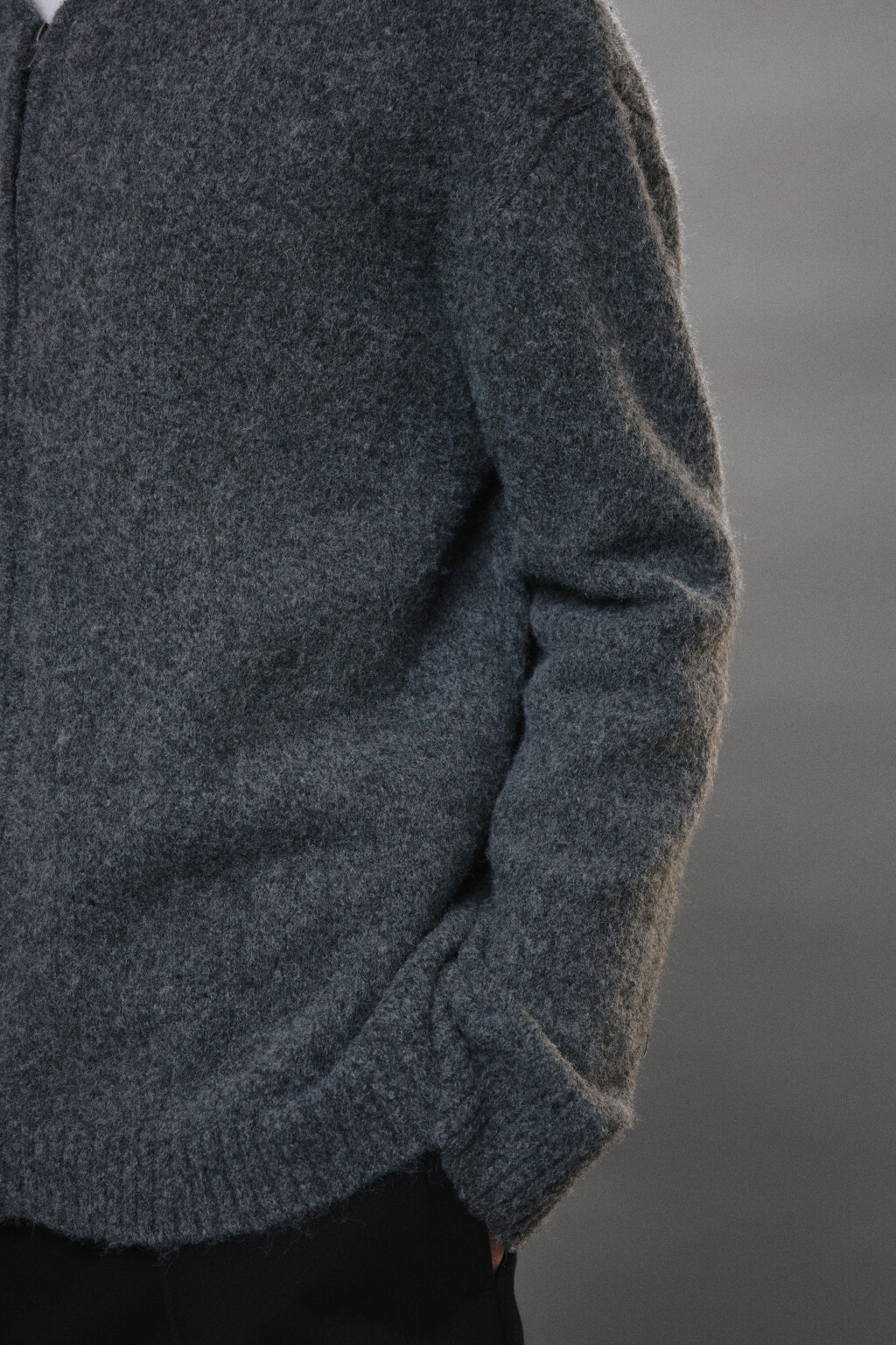 Кардиган вязаный на молнии с шерстью и капюшоном - цвет серый - 6