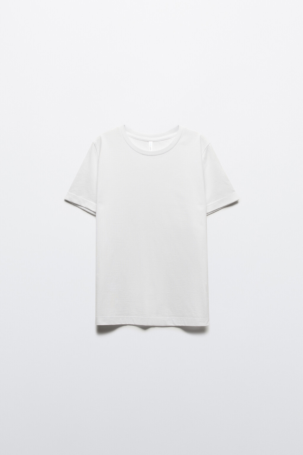 Футболка базовая с подвернутыми рукавами - цвет белый - 7