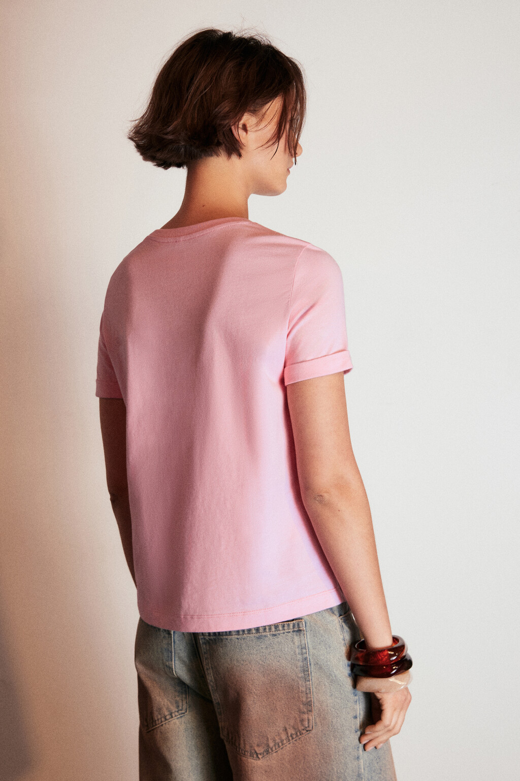 Футболка базовая с подвернутыми рукавами - цвет розовый - 3
