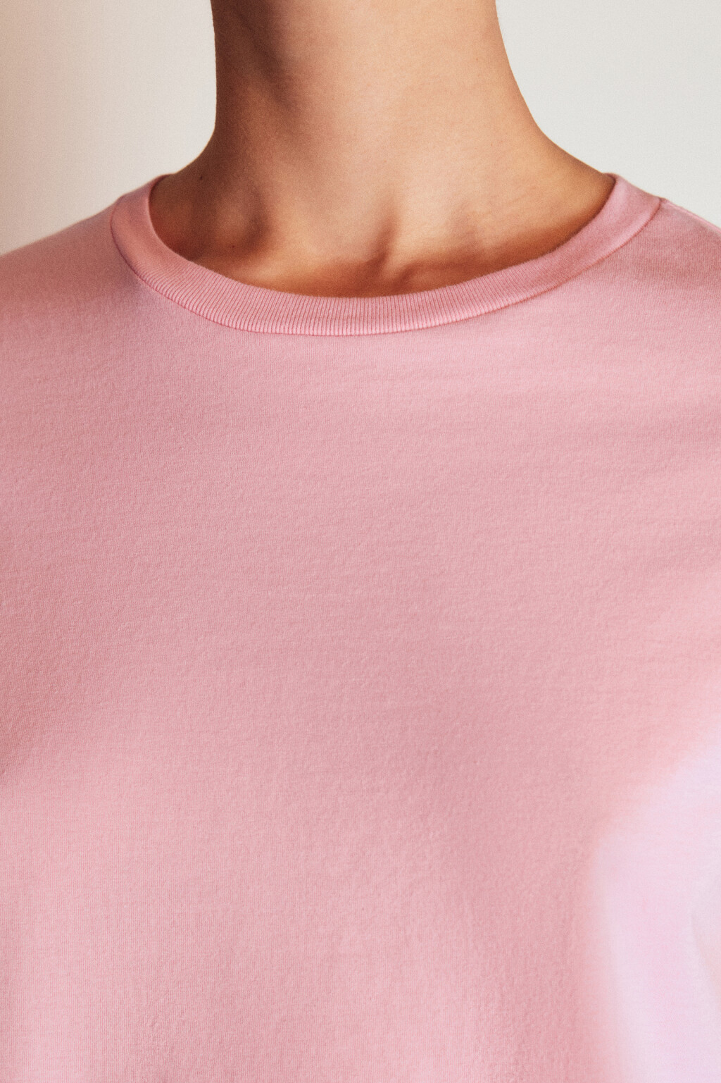 Футболка базовая с подвернутыми рукавами - цвет розовый - 6