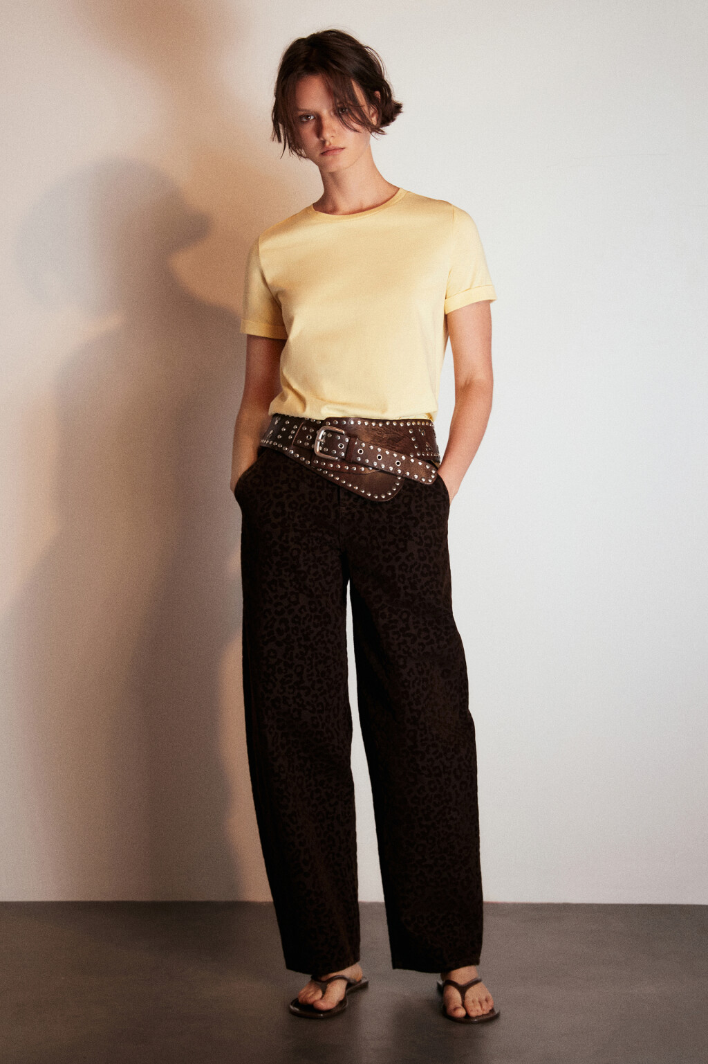 Футболка базовая с подвернутыми рукавами - цвет желтый - 4