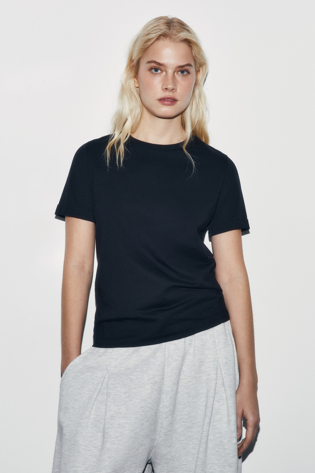 Футболка короткая базовая из хлопка - цвет черный - 3