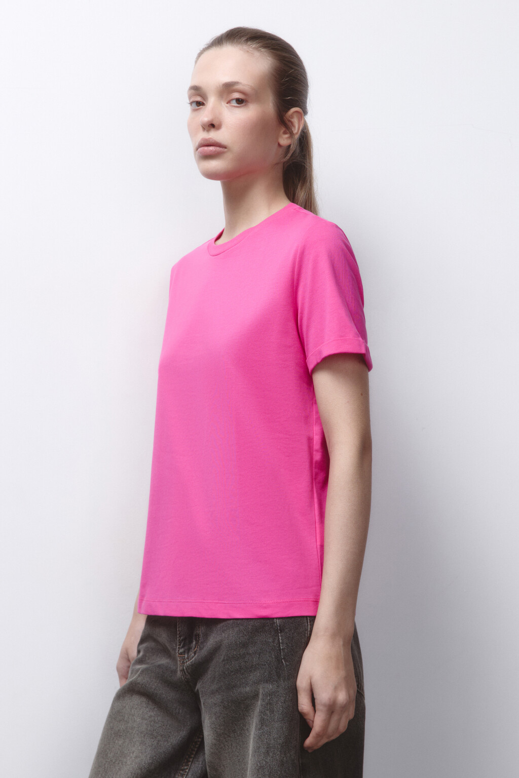 Футболка базовая с подвернутыми рукавами - цвет розовый - 3