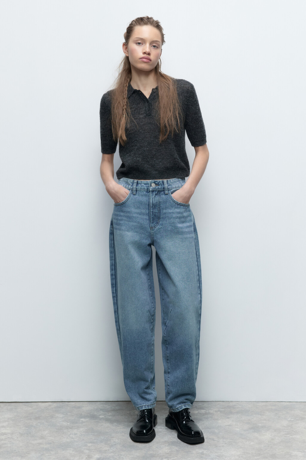 Джинсы-бананы широкие с декоративными швами - цвет голубой - 5