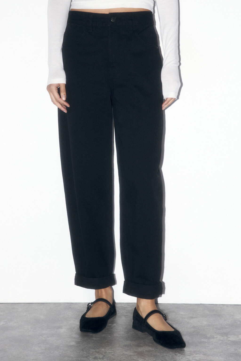 Джинсы-бананы широкие с декоративными швами - цвет черный - 3