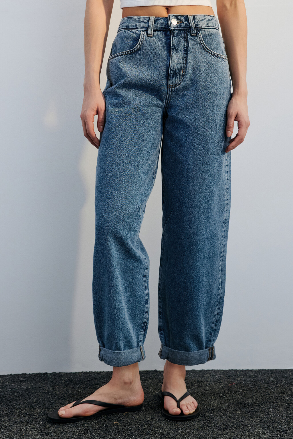 Джинсы-бананы широкие с высокой посадкой - цвет голубой - 2