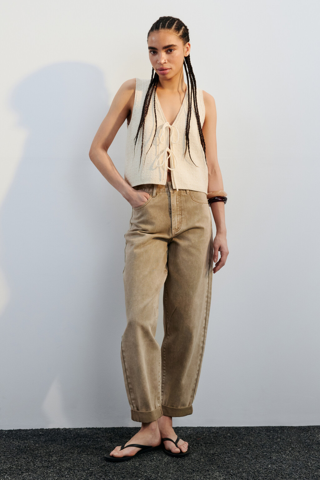 Джинсы-бананы широкие с высокой посадкой - цвет бежевый - 4