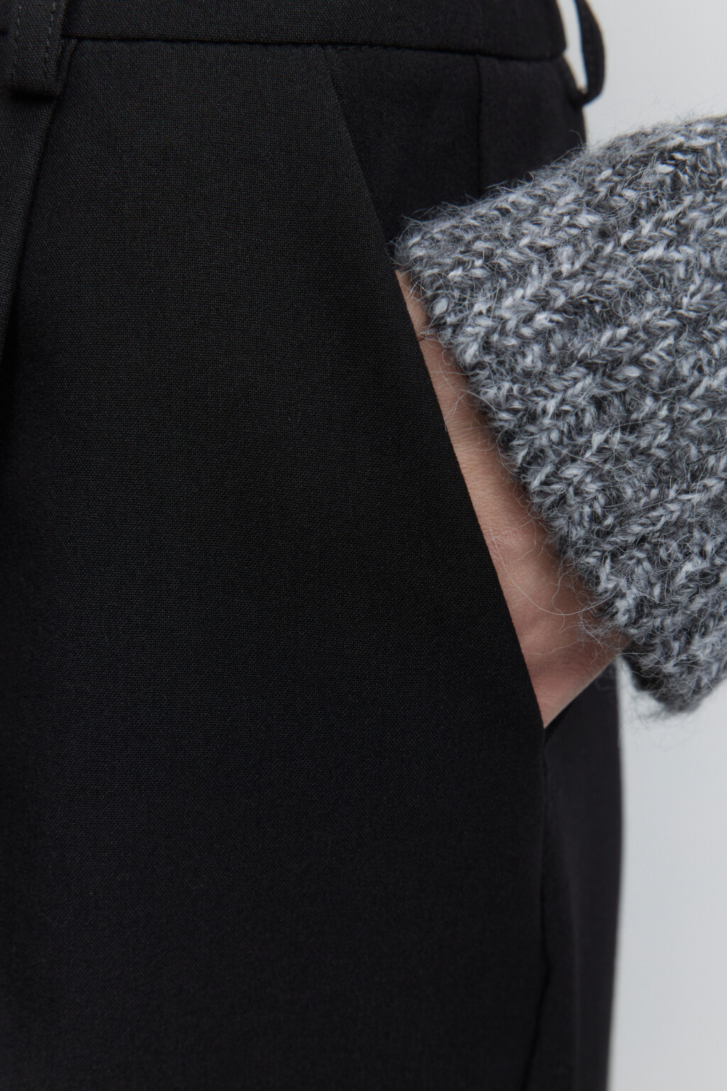 Шорты Bermudas костюмные со средней посадкой - цвет черный - 7