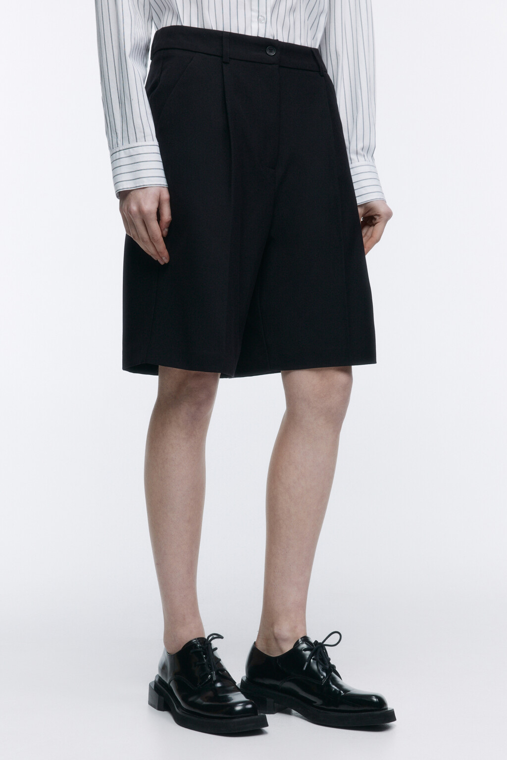 Шорты Bermudas костюмные со средней посадкой - цвет черный - 2
