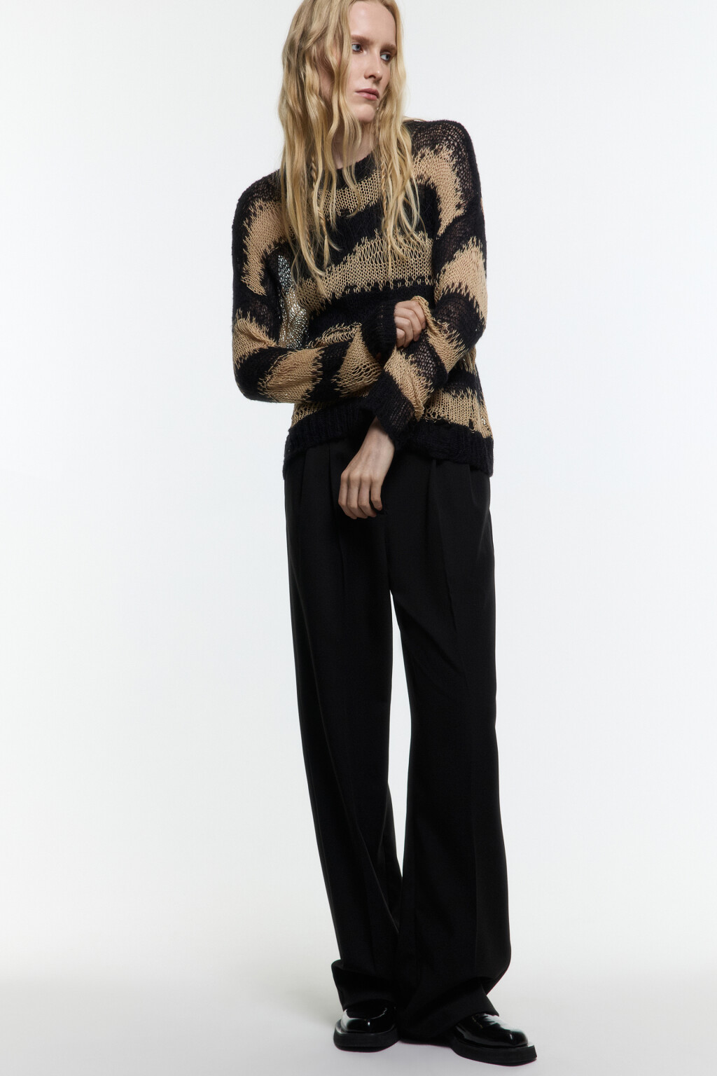 Брюки широкие костюмные с низкой посадкой - цвет черный - 1