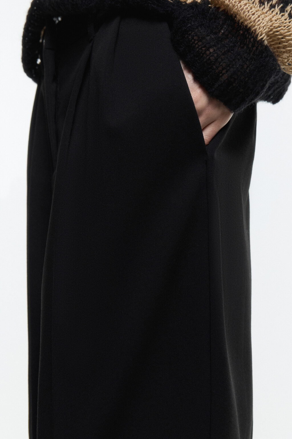 Брюки широкие костюмные с низкой посадкой - цвет черный - 7