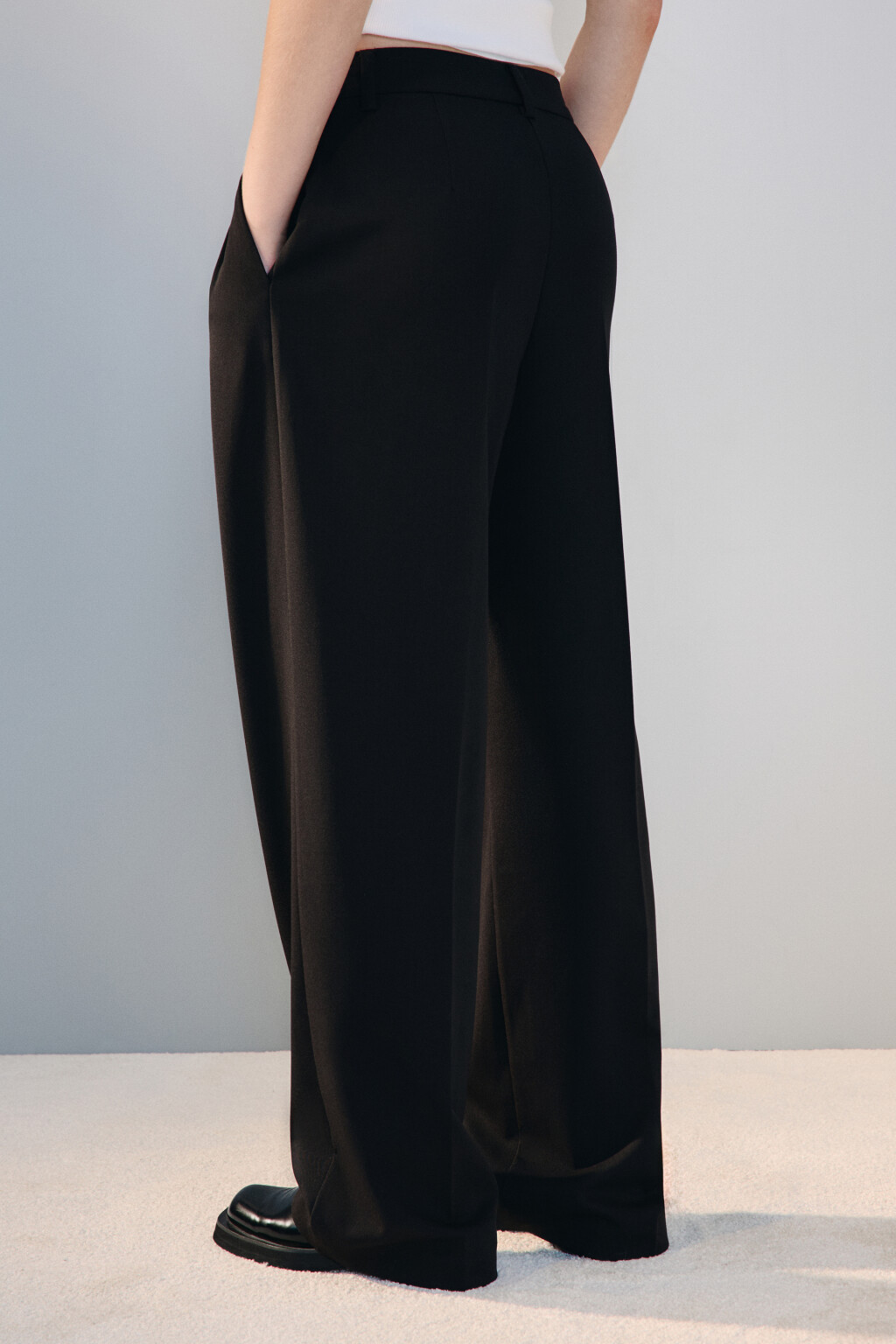 Брюки костюмные с высокой посадкой - цвет черный - 3