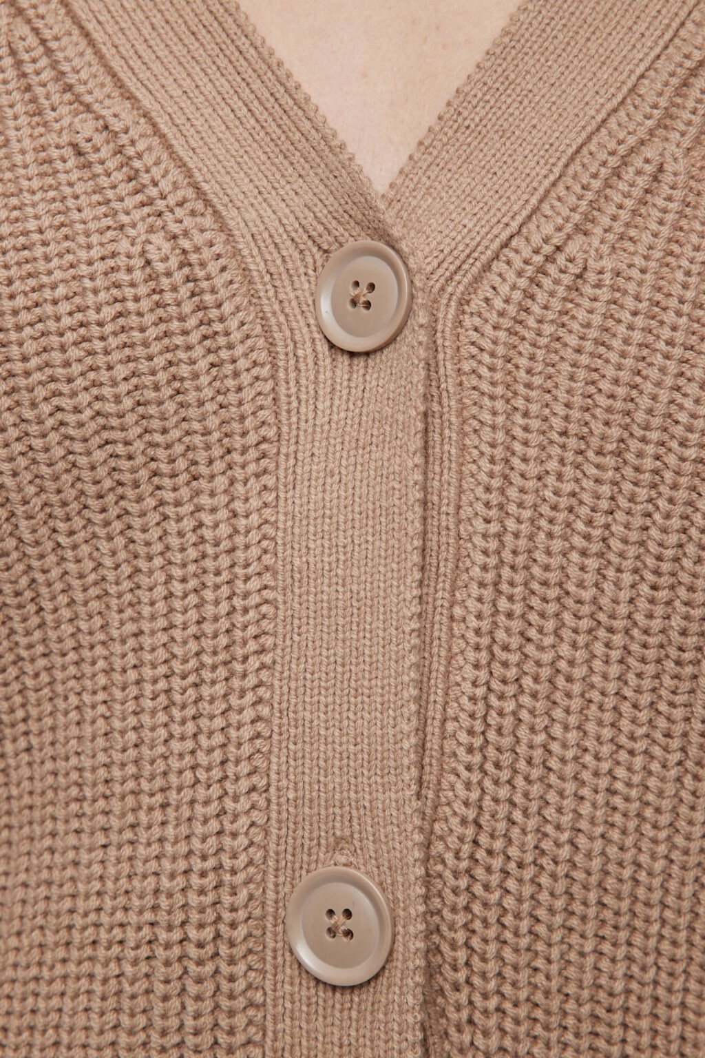 Кардиган oversize укороченный вязаный на пуговицах - цвет бежевый - 5