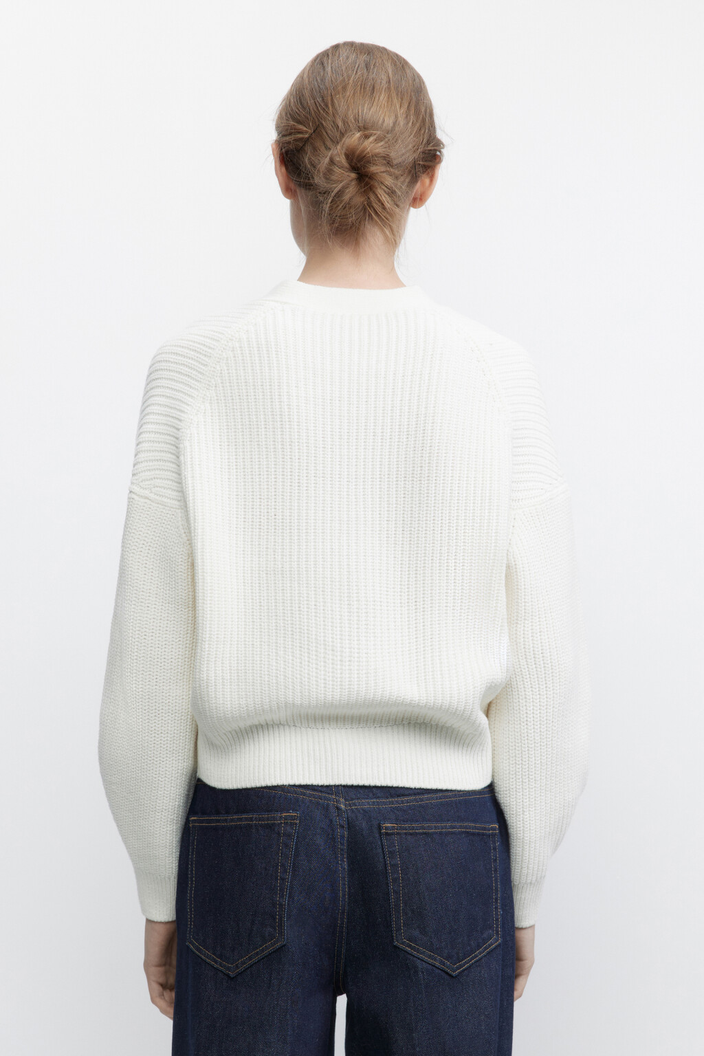 Кардиган короткий вязаный в рубчик - цвет бежевый - 4