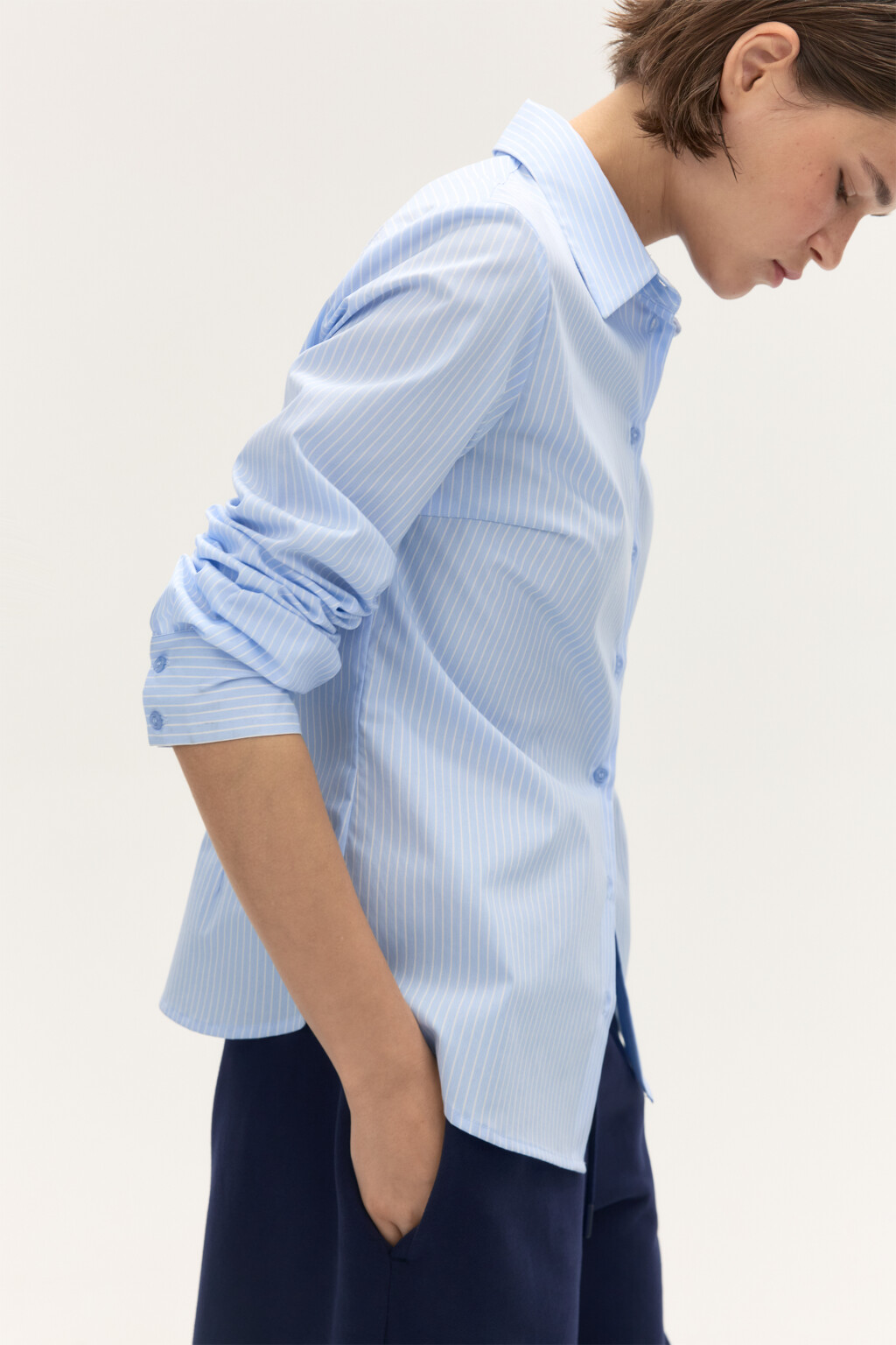 Блузка приталенная в полоску - цвет голубой - 8