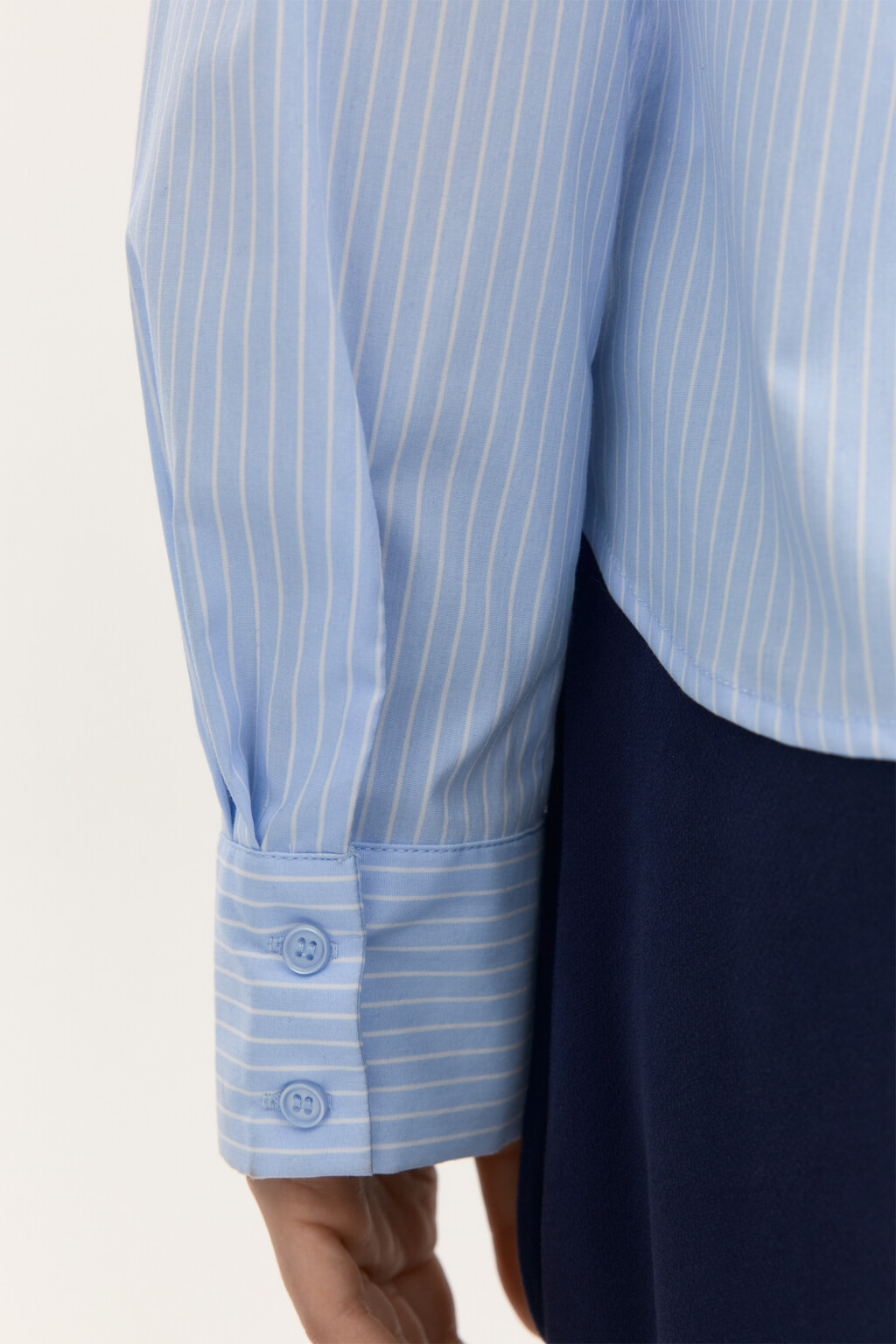 Блузка приталенная в полоску - цвет голубой - 14