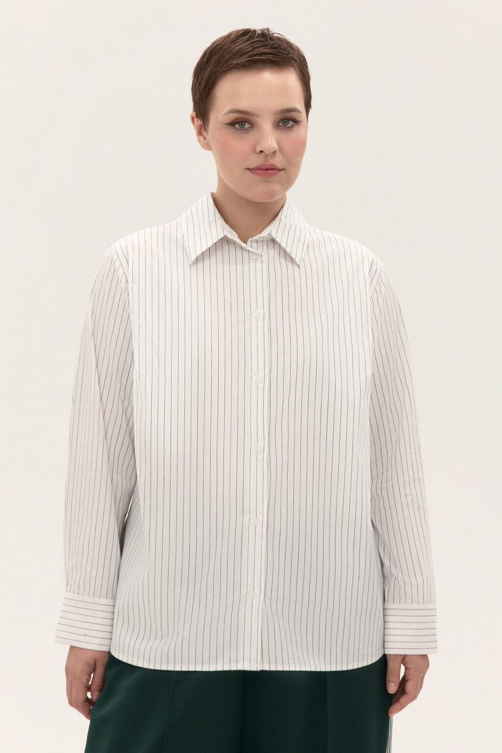 Блузка приталенная с длинными рукавами - цвет белый - 3