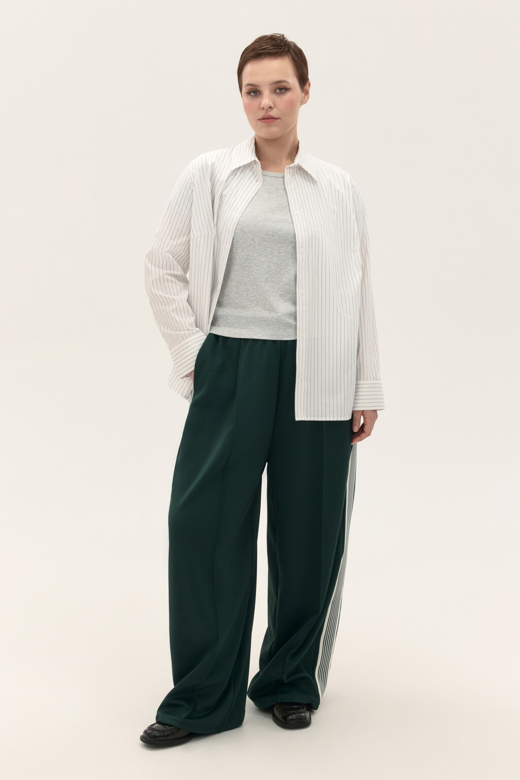 Блузка приталенная с длинными рукавами - цвет белый - 5