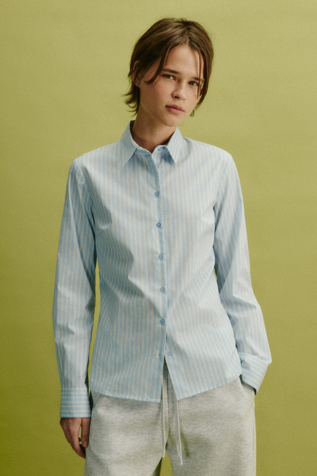 Блузка приталенная в полоску - цвет голубой - 2