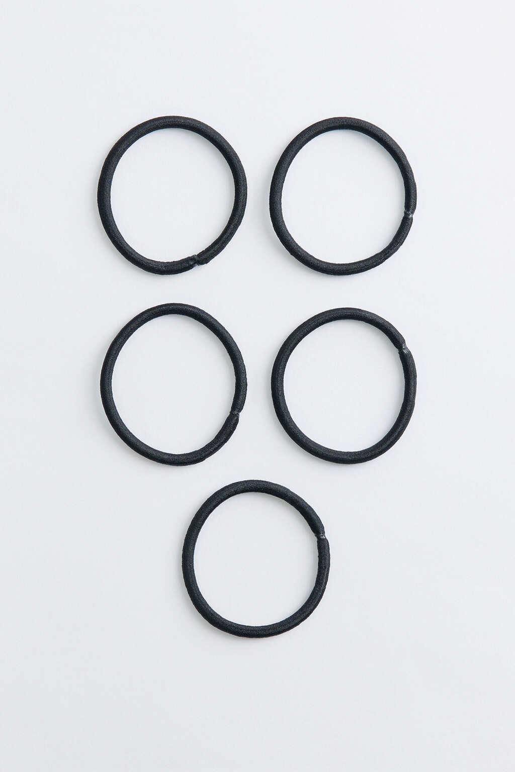 Набор резинок для волос тонких (5 штук) - цвет черный - 1